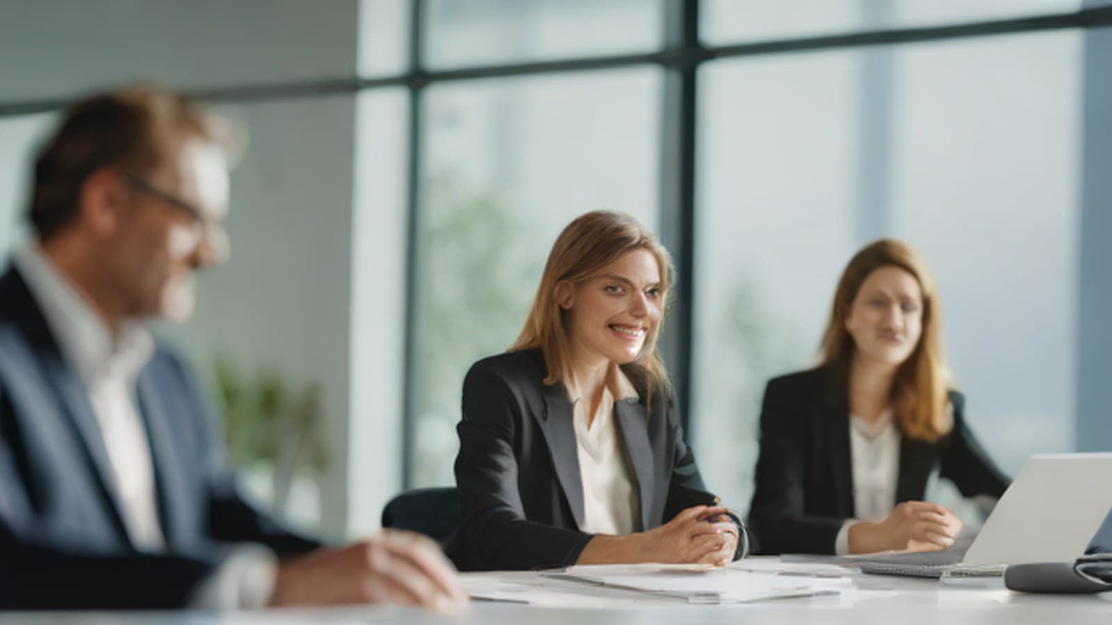 Génération leads B2B France : contenu et outbound